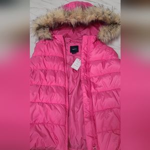 NWT GAP Girls (12)  Bubblegum Pink Faux Fur Hood Puffy Vest